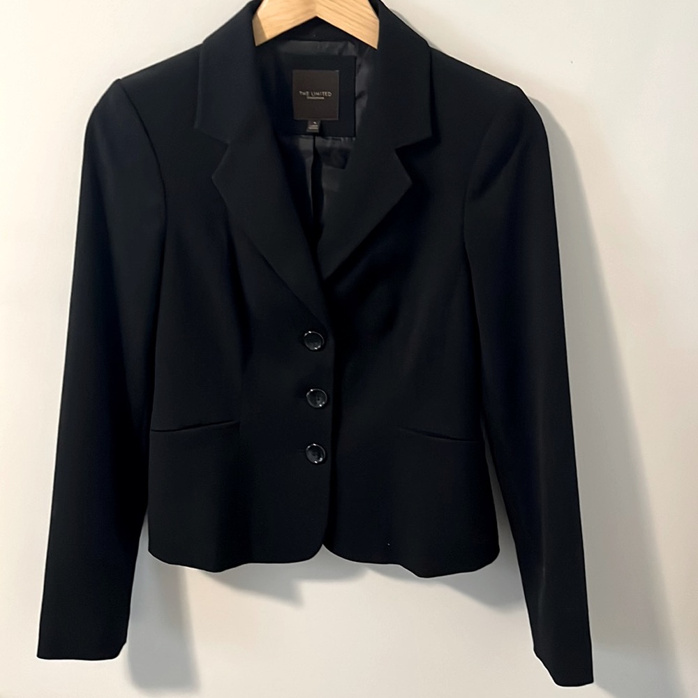 The Limited Collection size 0 black, tailored, three button suit jacket.